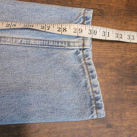 Vtg Levi's Jeans 16 Classic 550 Relaxed Tapered Medium Light Wash Cotton Y2K - Picture 9 of 11